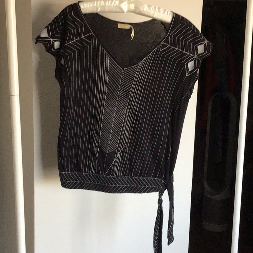 Maxstudio Decorative Top